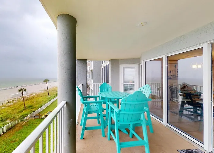 Long Beach Resort #T2-304